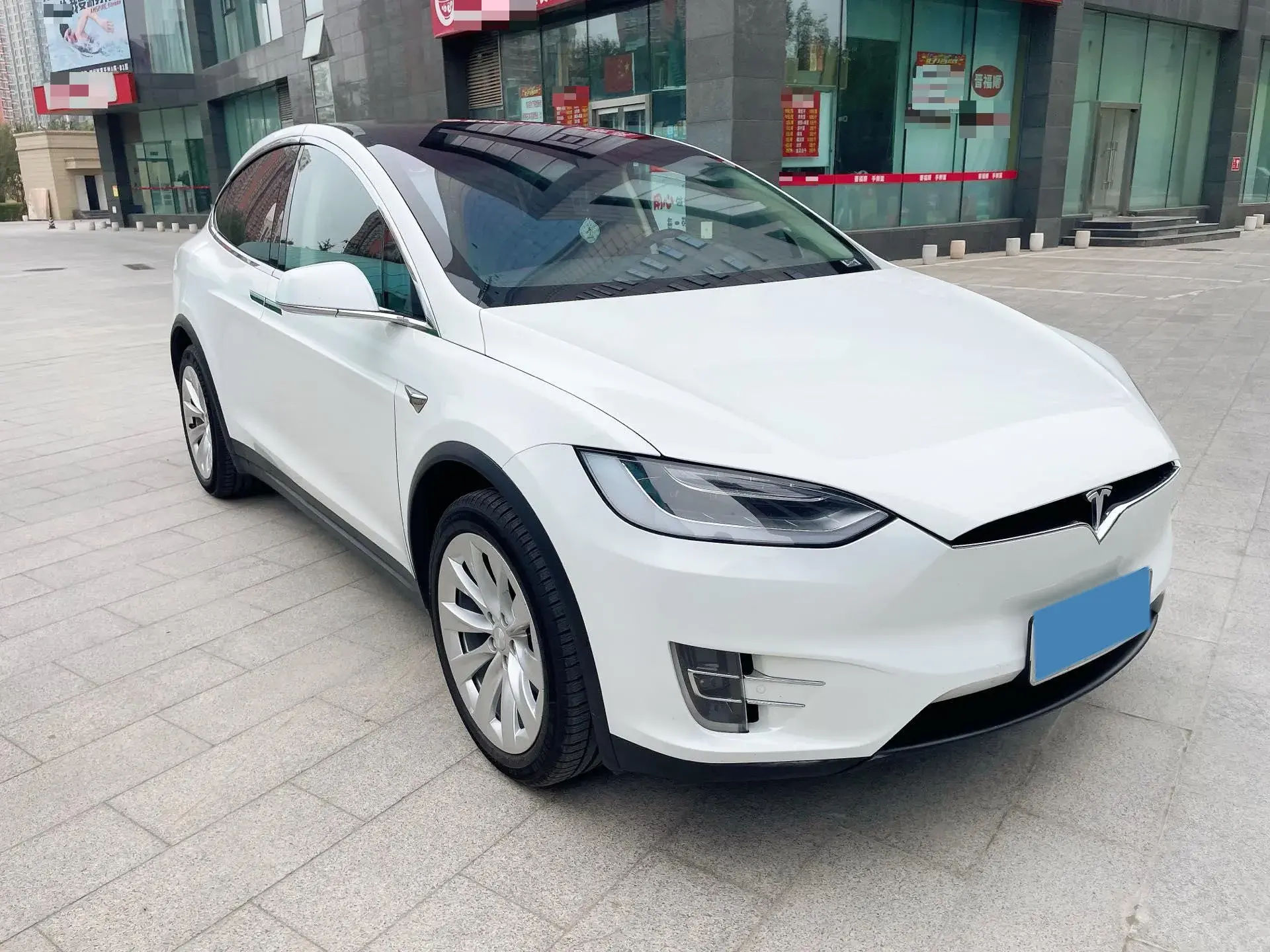 2017 TESLA MODEL thumbnail 2