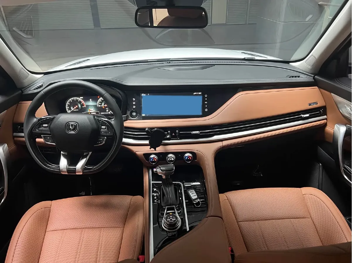 2021 ChangAn CS95 2.0T 233HP L4 6AT,autocango,china used car exporter,china ev exporter,chinese used car exporter,chinese used ev exporter