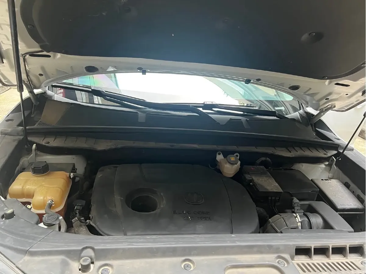 2021 ChangAn CS95 2.0T 233HP L4 6AT,autocango,china used car exporter,china ev exporter,chinese used car exporter,chinese used ev exporter