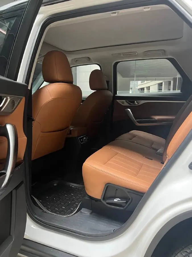 2021 ChangAn CS95 2.0T 233HP L4 6AT,autocango,china used car exporter,china ev exporter,chinese used car exporter,chinese used ev exporter