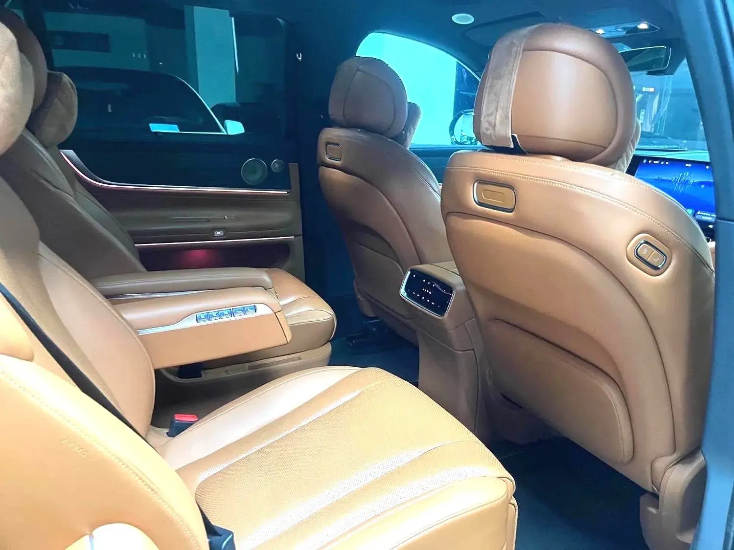 2024 HIMA AITO thumbnail 4