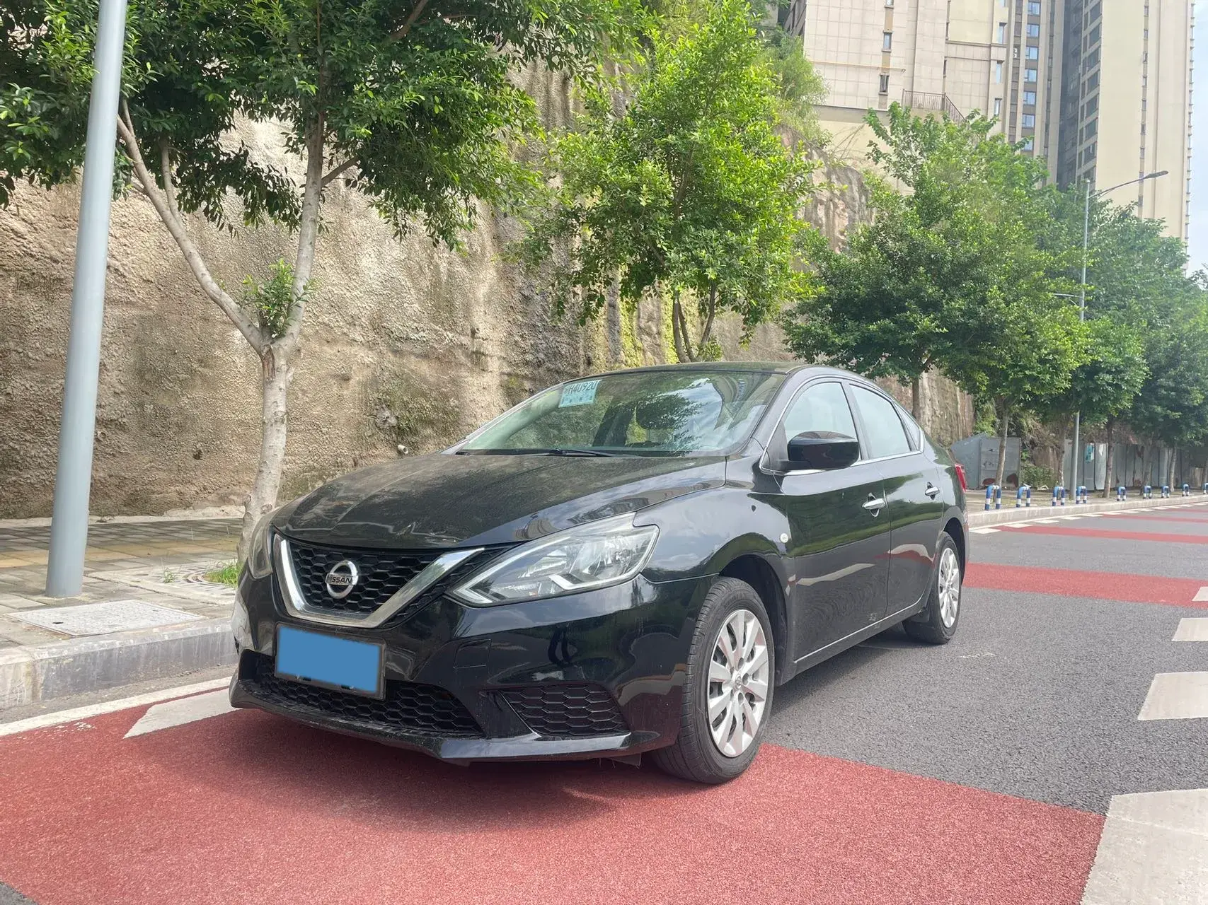 2021 NISSAN SYLPHY view 1