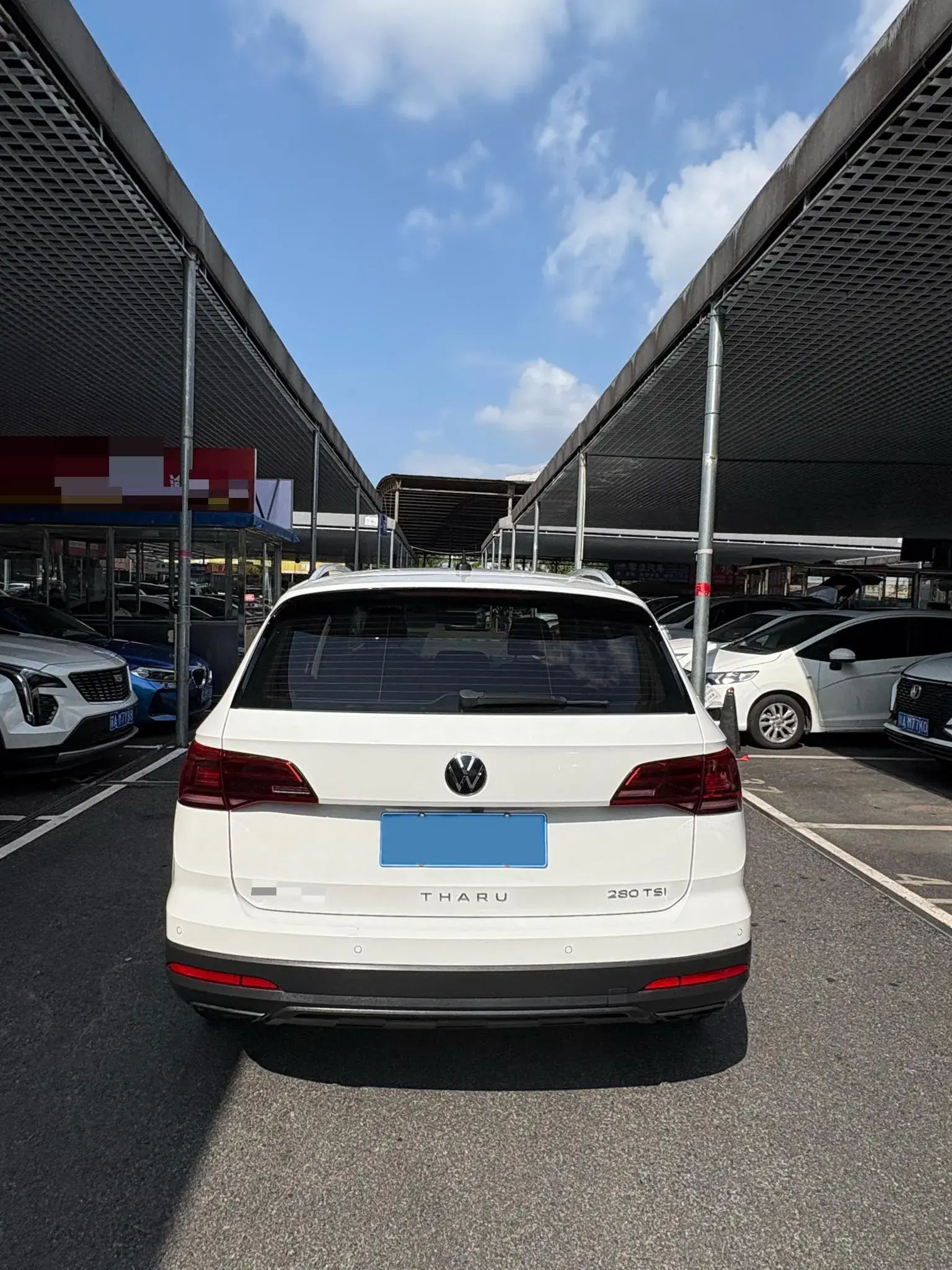 2022 VOLKSWAGEN THARU thumbnail 4