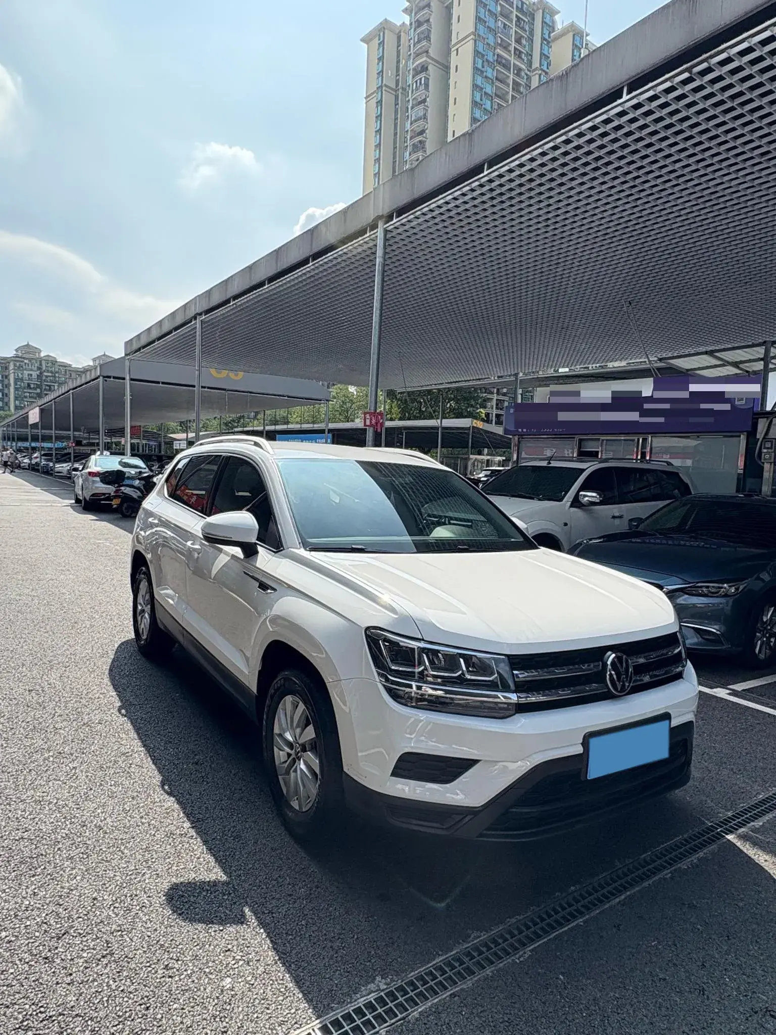 2022 VOLKSWAGEN THARU thumbnail 3