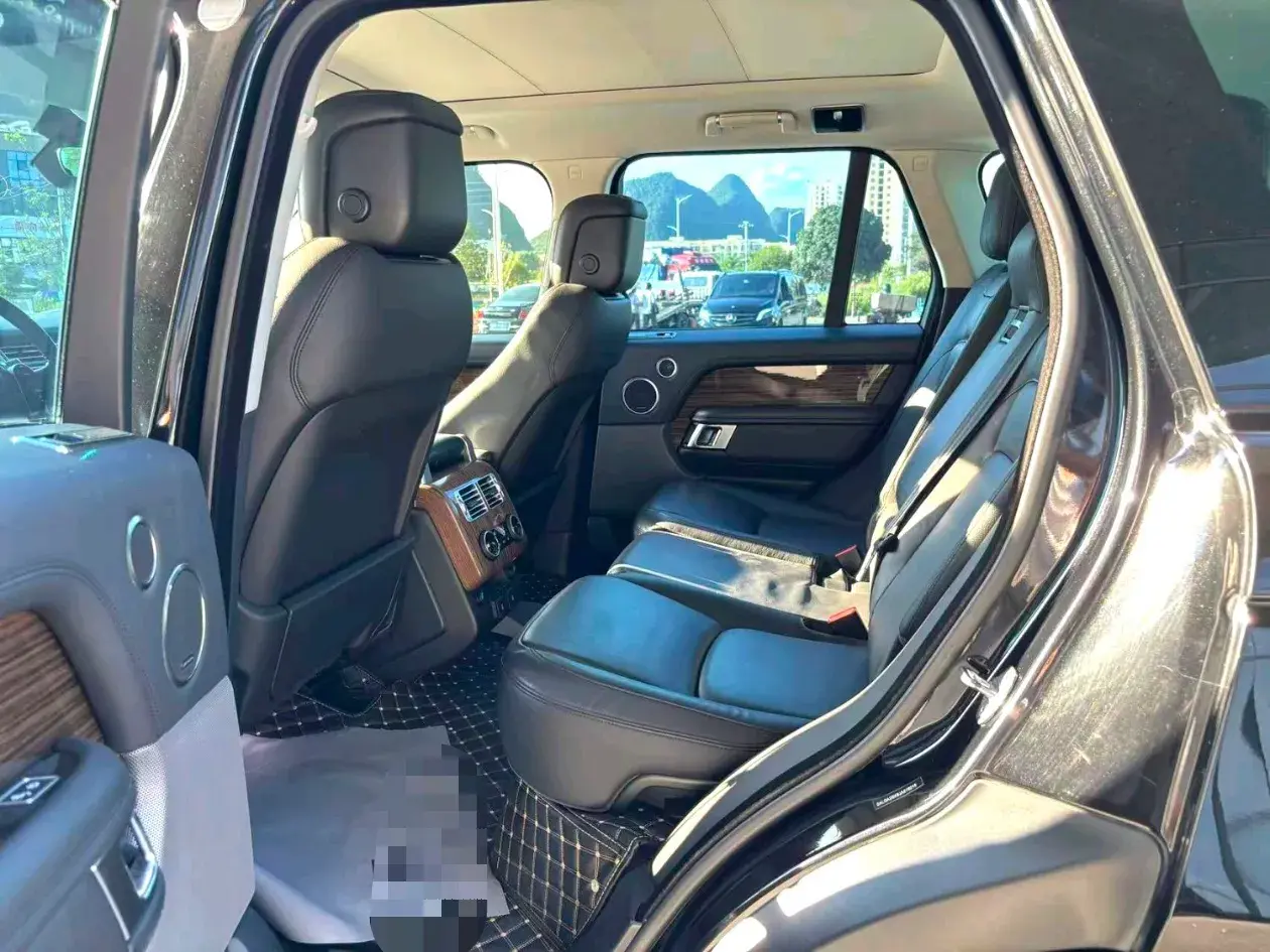 2018 LAND ROVER thumbnail 4