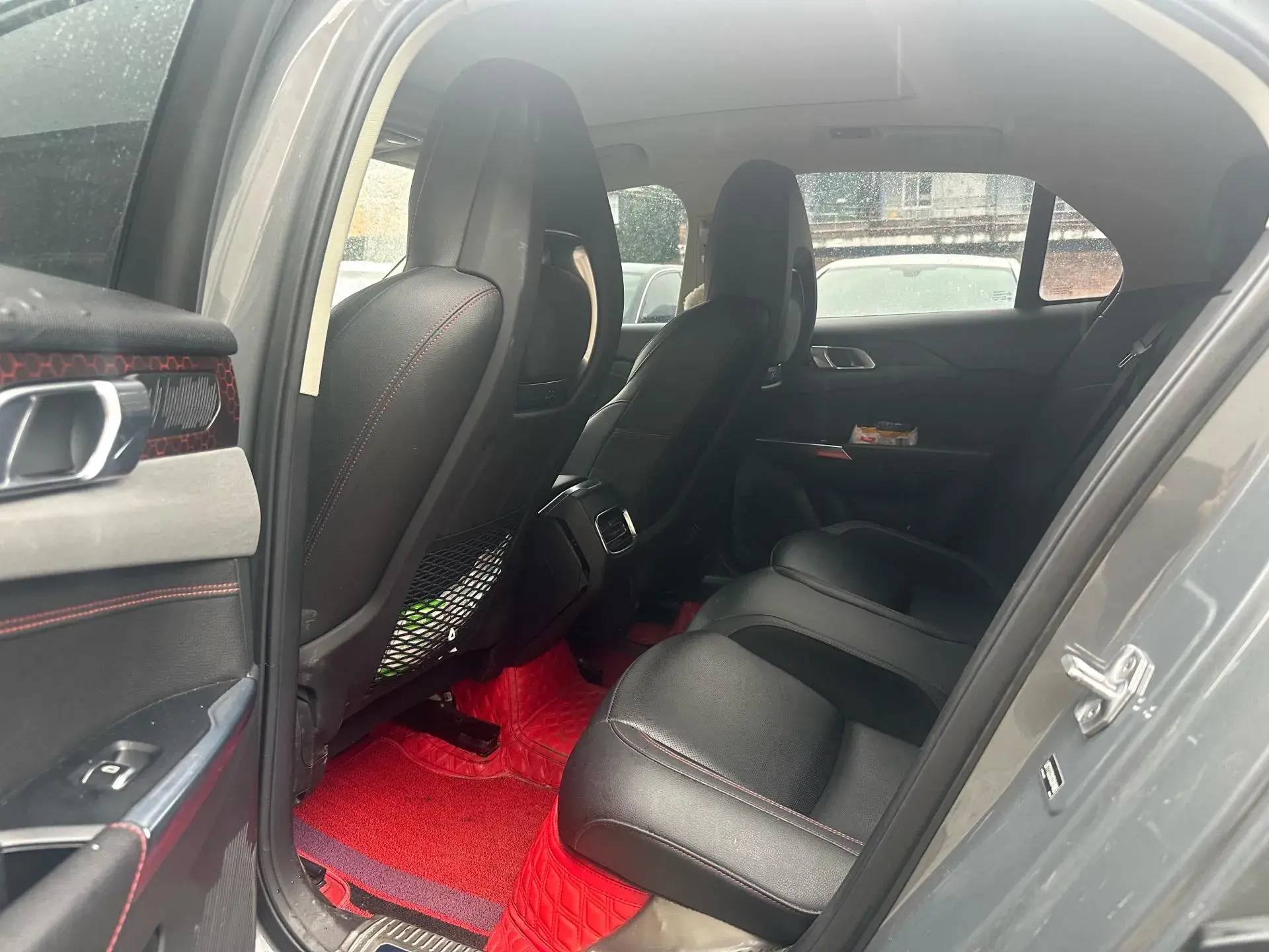 2018 LYNK&CO 02 thumbnail 4