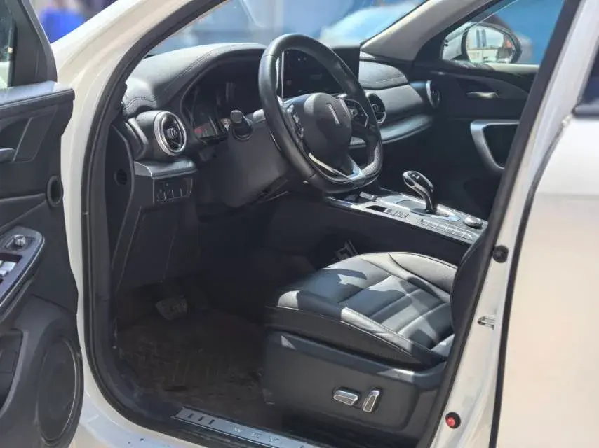 2020 WEY VV5 thumbnail 4