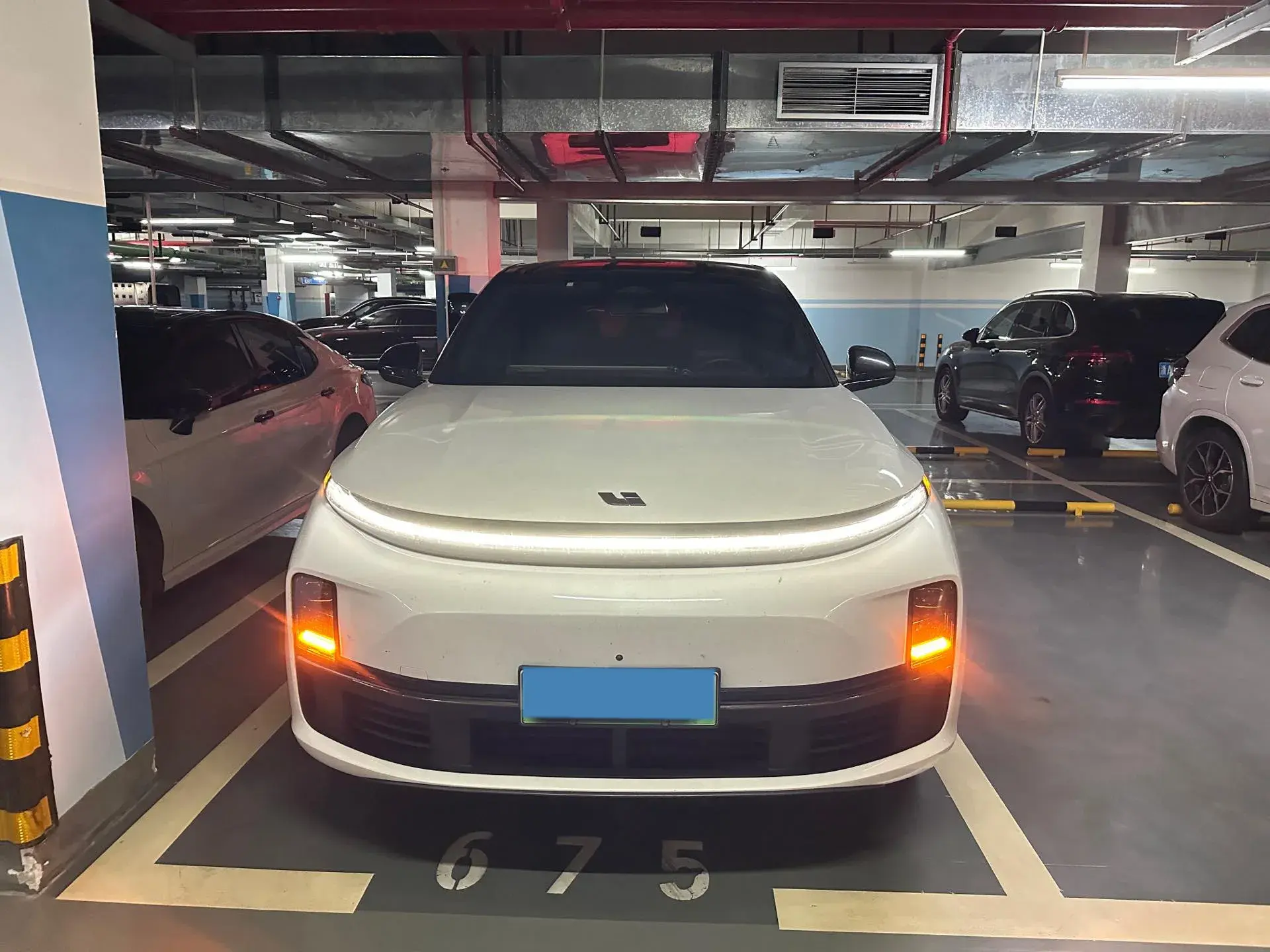 2023 LI L7 thumbnail 2