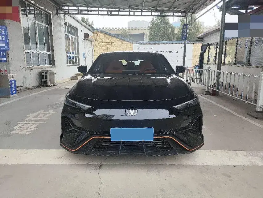 2023 CHANGAN UNI-V thumbnail 3