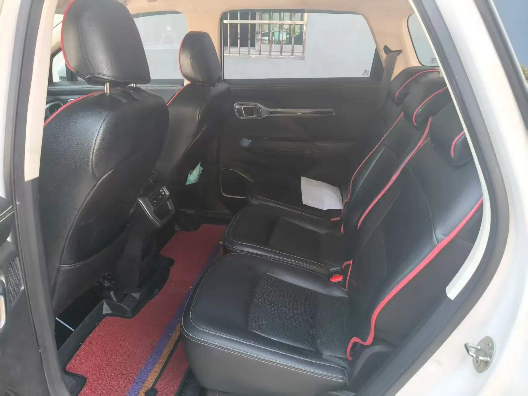 2020 GEELY OKAVANGO thumbnail 3