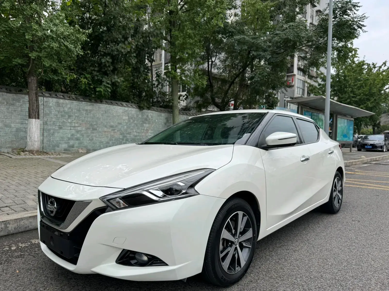 2020 NISSAN BLUEBIRD view 1