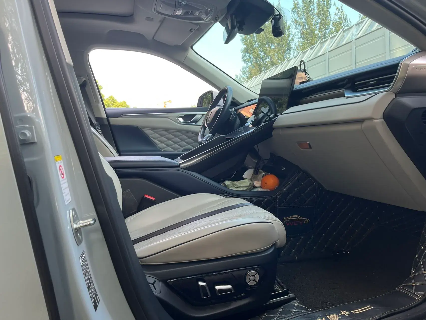 2021 WEY MOCHA thumbnail 4