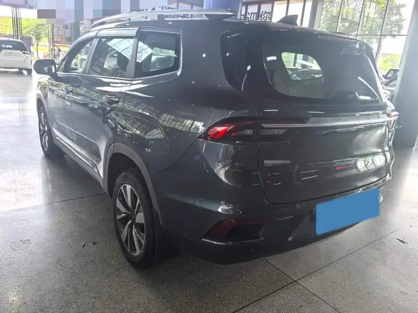 2020 GEELY OKAVANGO thumbnail 3