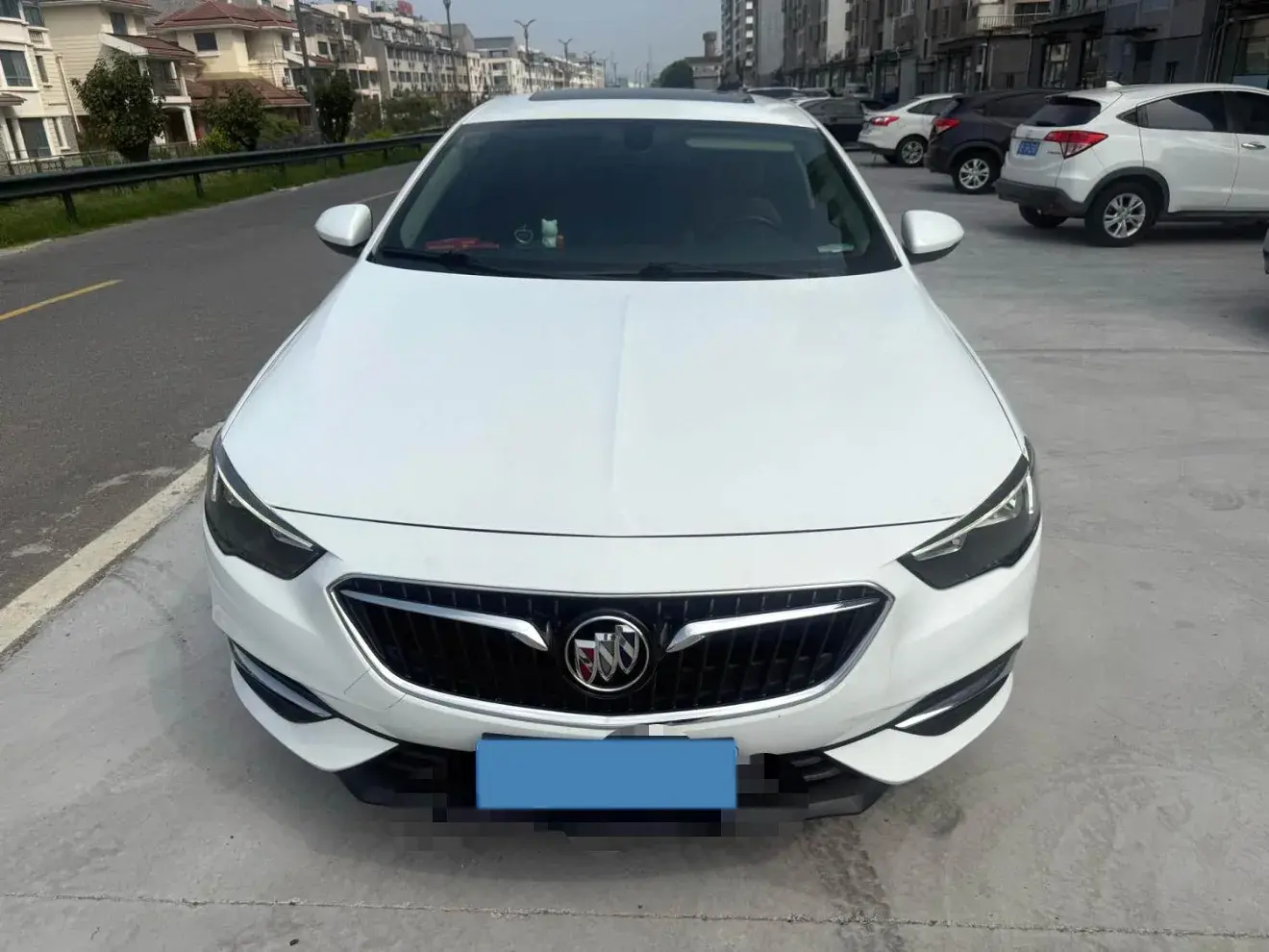 2019 BUICK REGAL thumbnail 2