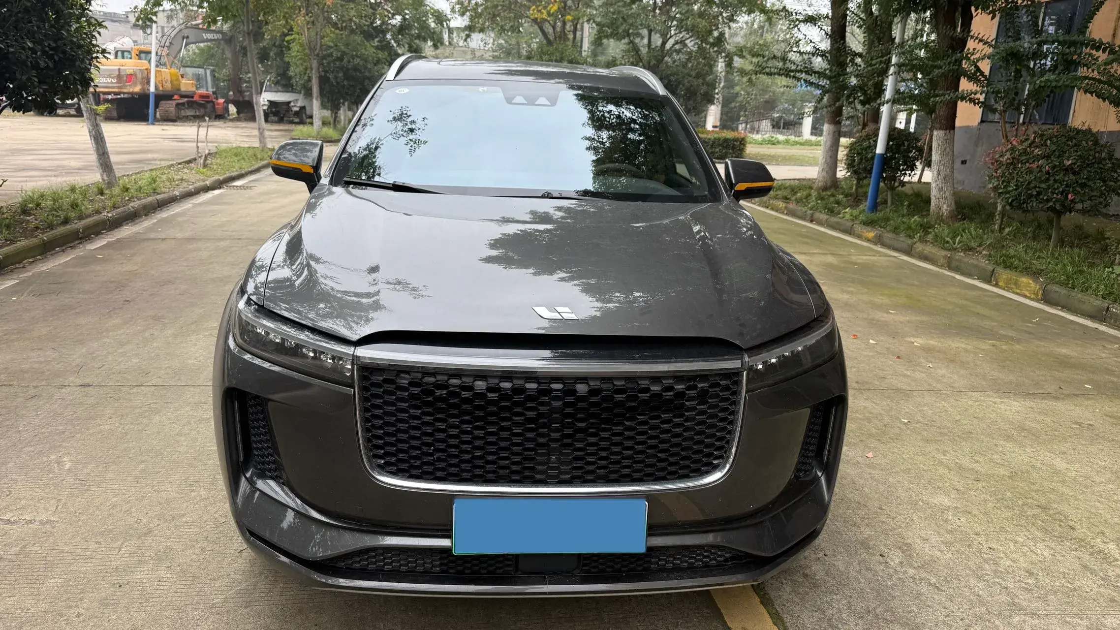 2020 LI ONE thumbnail 2