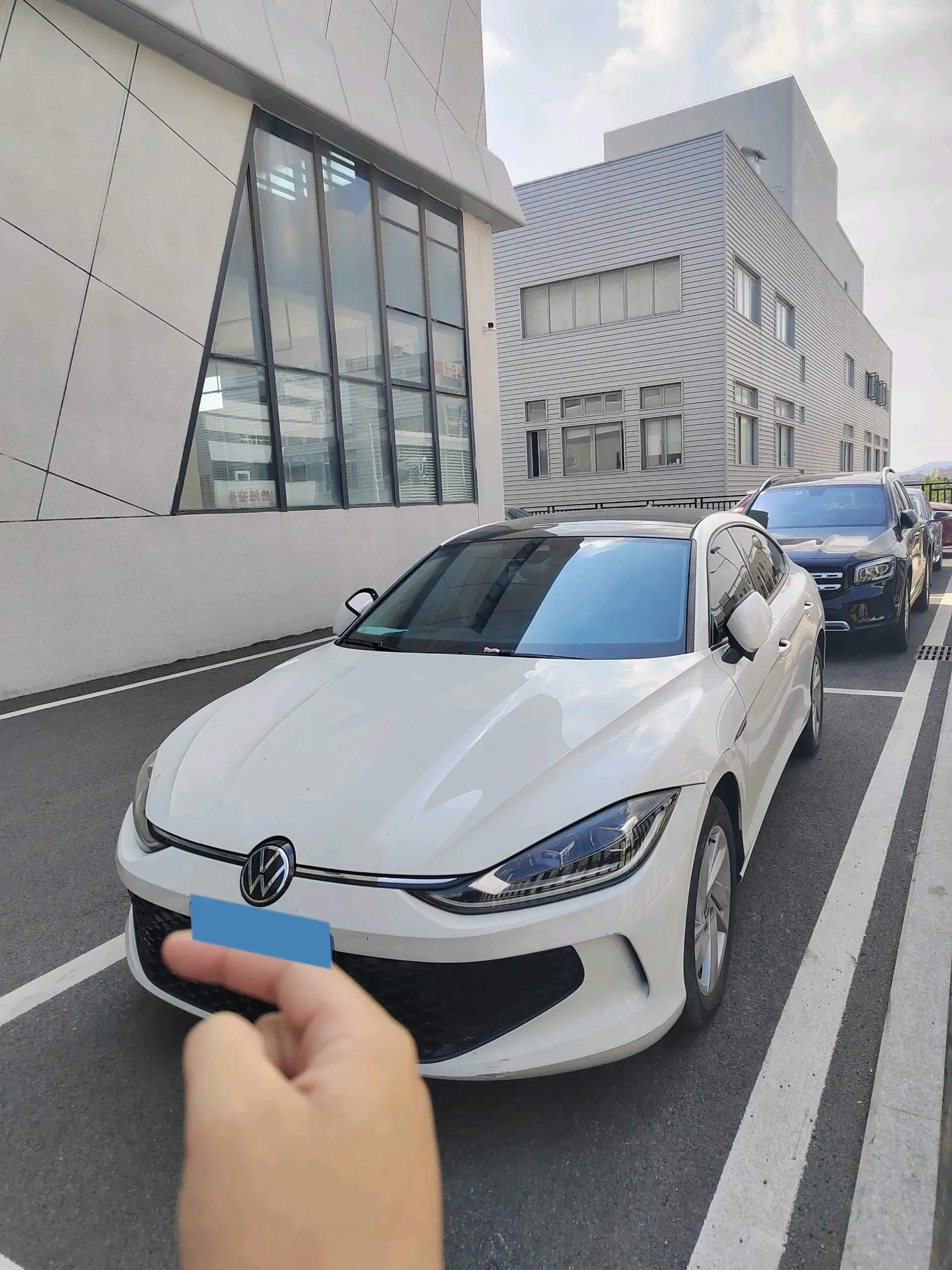 2022 VOLKSWAGEN LAMANDO view 1