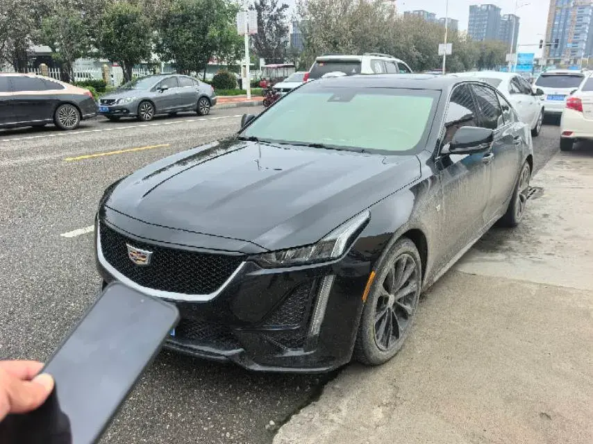 2023 CADILLAC CT5 view 1