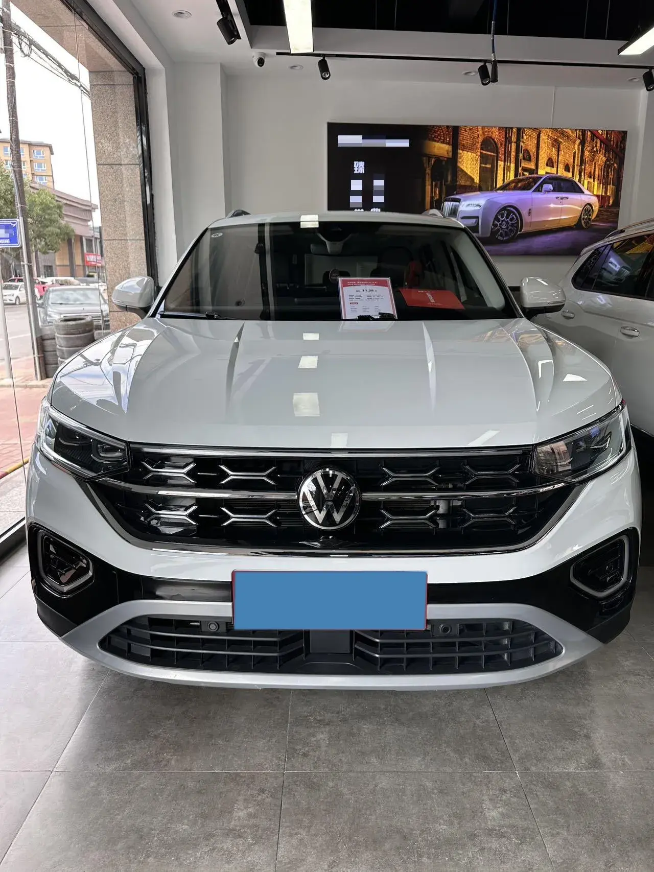 2024 VOLKSWAGEN TAYRON thumbnail 2