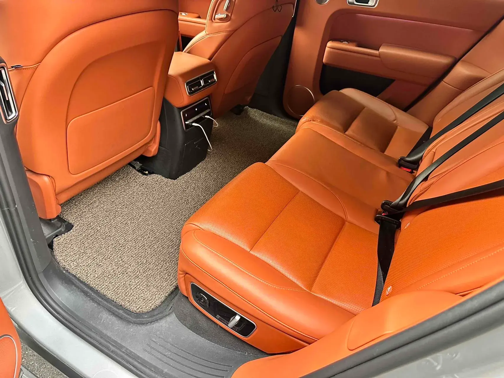 2023 LI L7 thumbnail 4