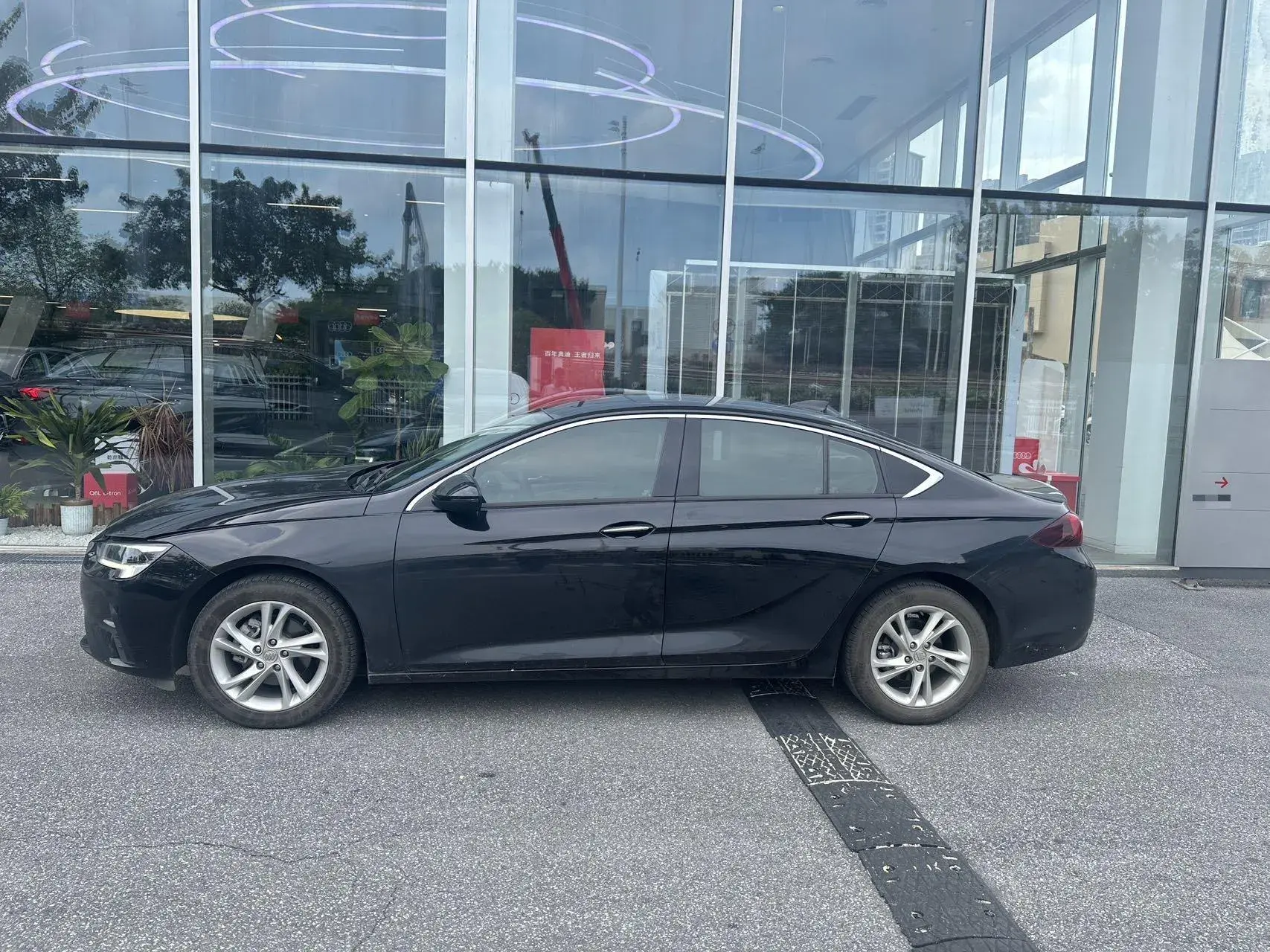 2020 BUICK REGAL thumbnail 2