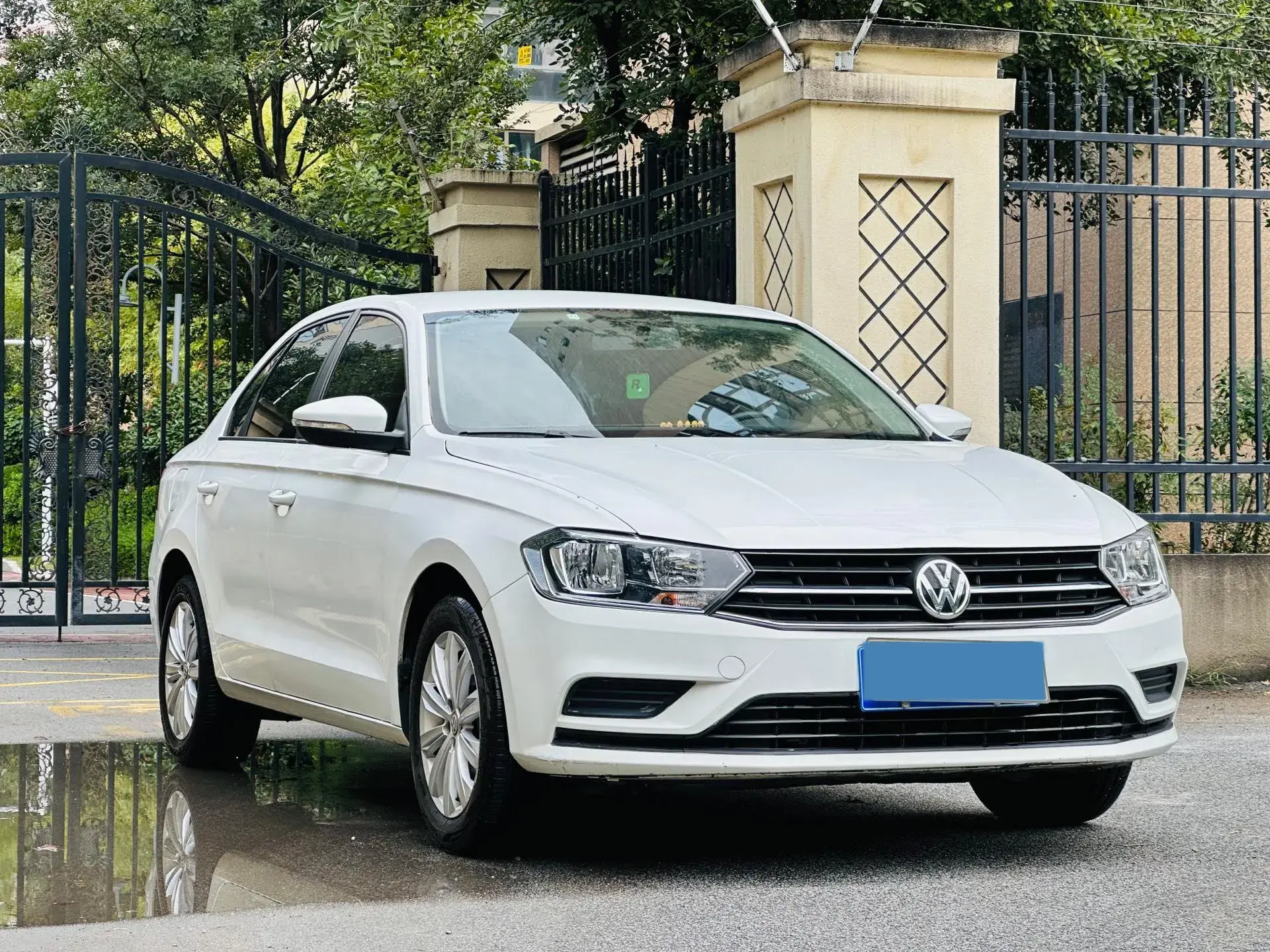 2019 VOLKSWAGEN BORA thumbnail 3