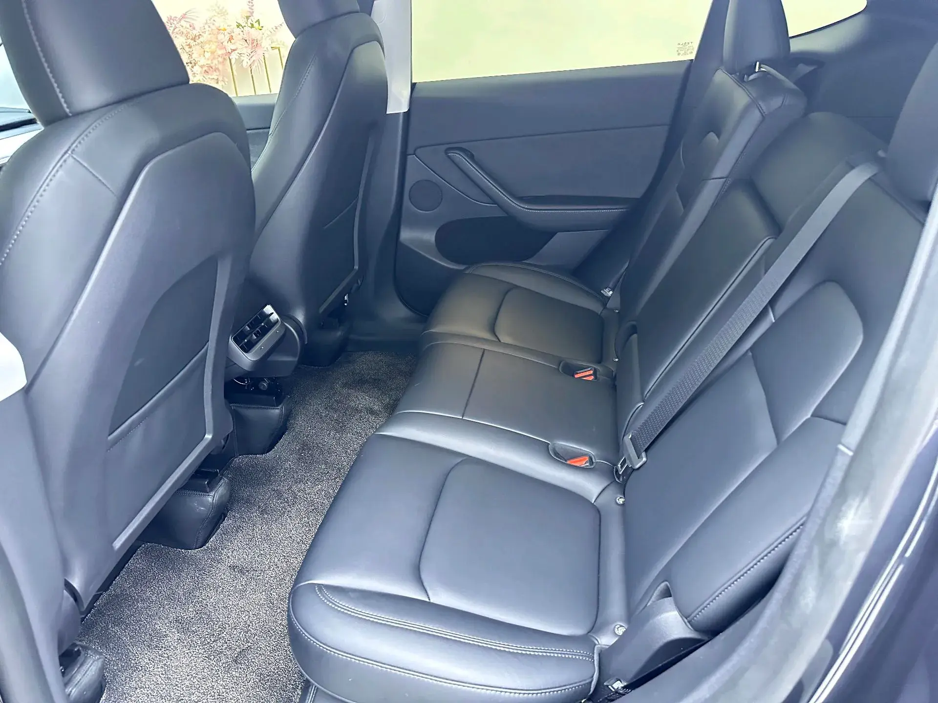 2023 TESLA MODEL thumbnail 4