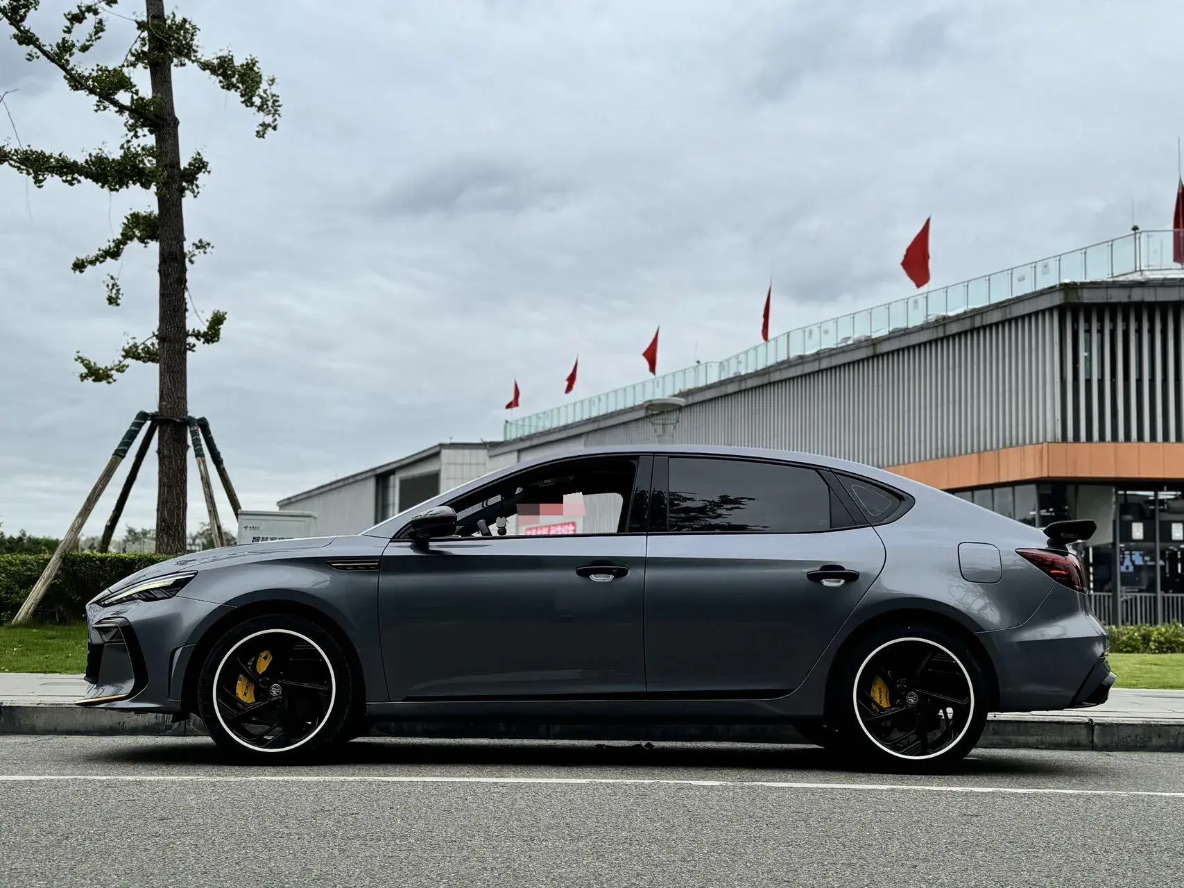 2021 MG MG6 thumbnail 4