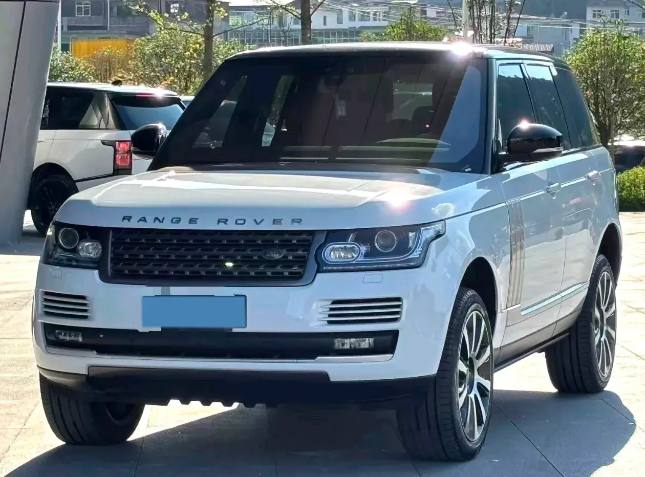 2018 LAND ROVER view 1