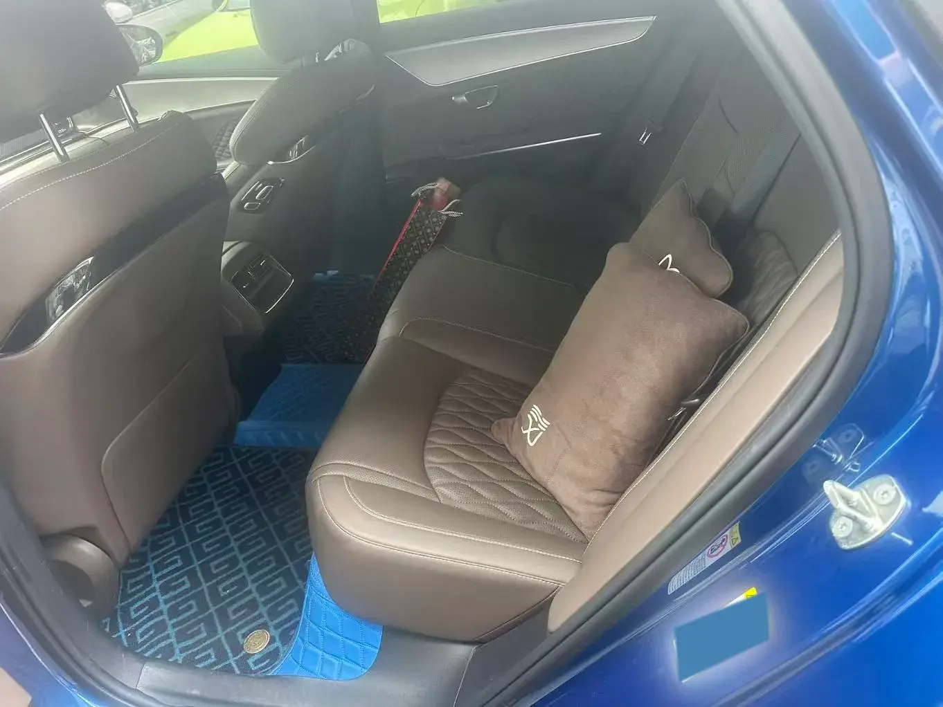 2023 BYD HAN thumbnail 4