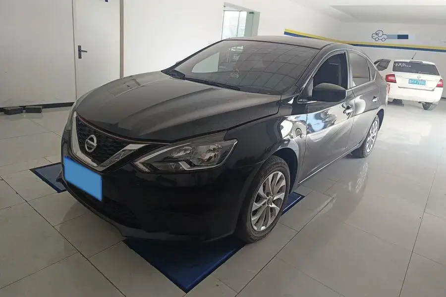 2022 NISSAN SYLPHY view 1