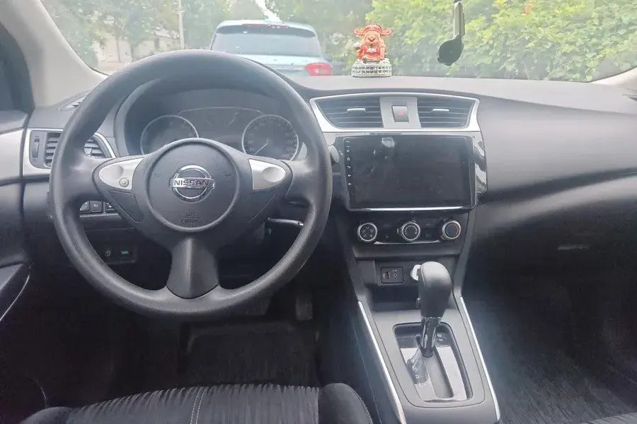 2022 NISSAN SYLPHY thumbnail 4