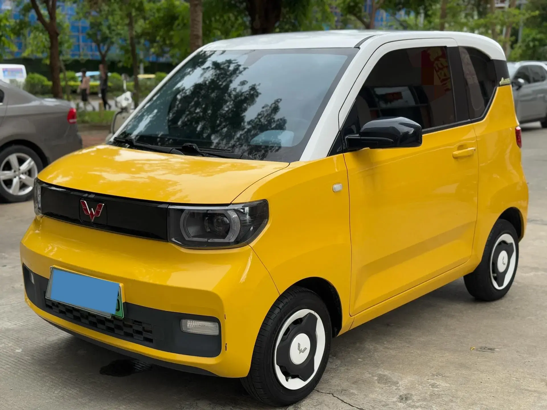 2021 WULING HONGGUANG view 1