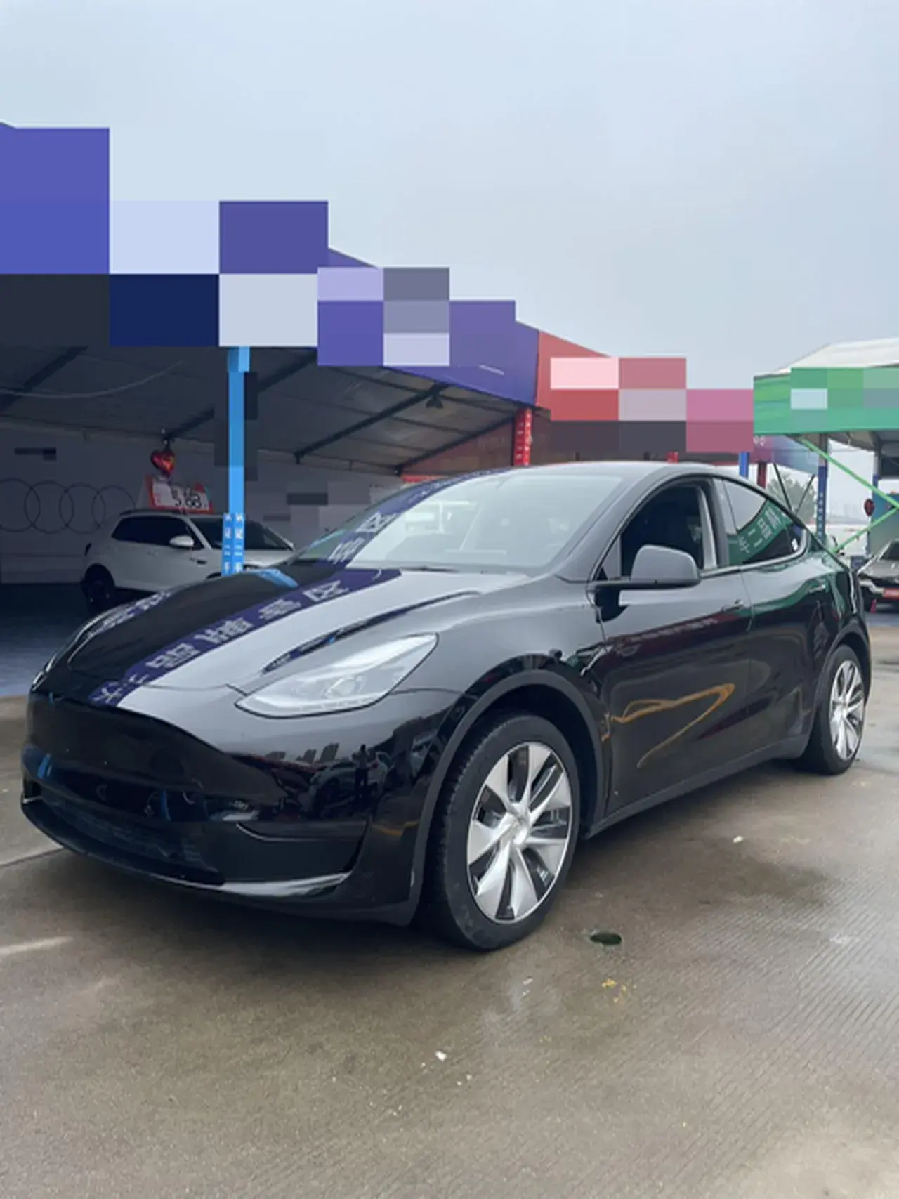 2022 TESLA MODEL view 1