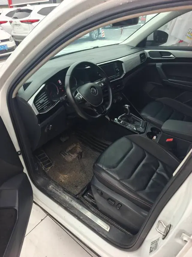 2019 VOLKSWAGEN TAYRON thumbnail 2