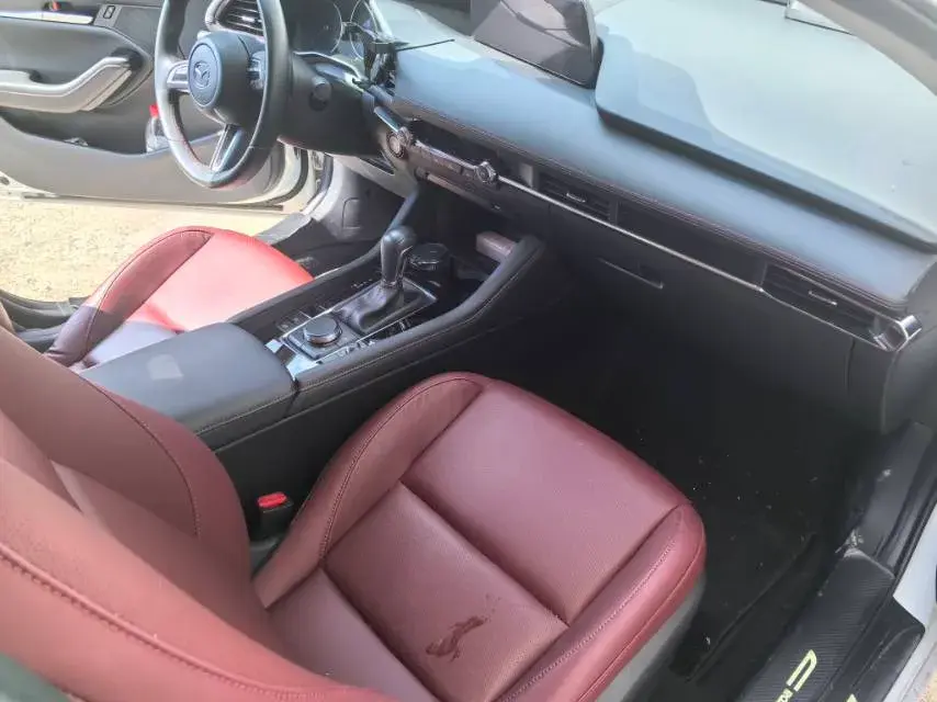 2023 MAZDA 3 thumbnail 3