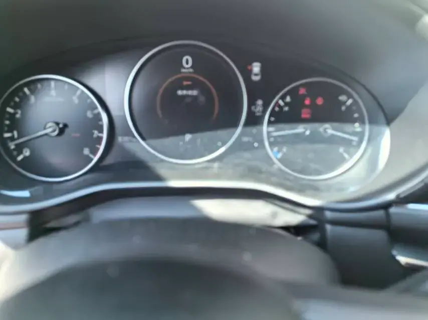 2023 MAZDA 3 thumbnail 4
