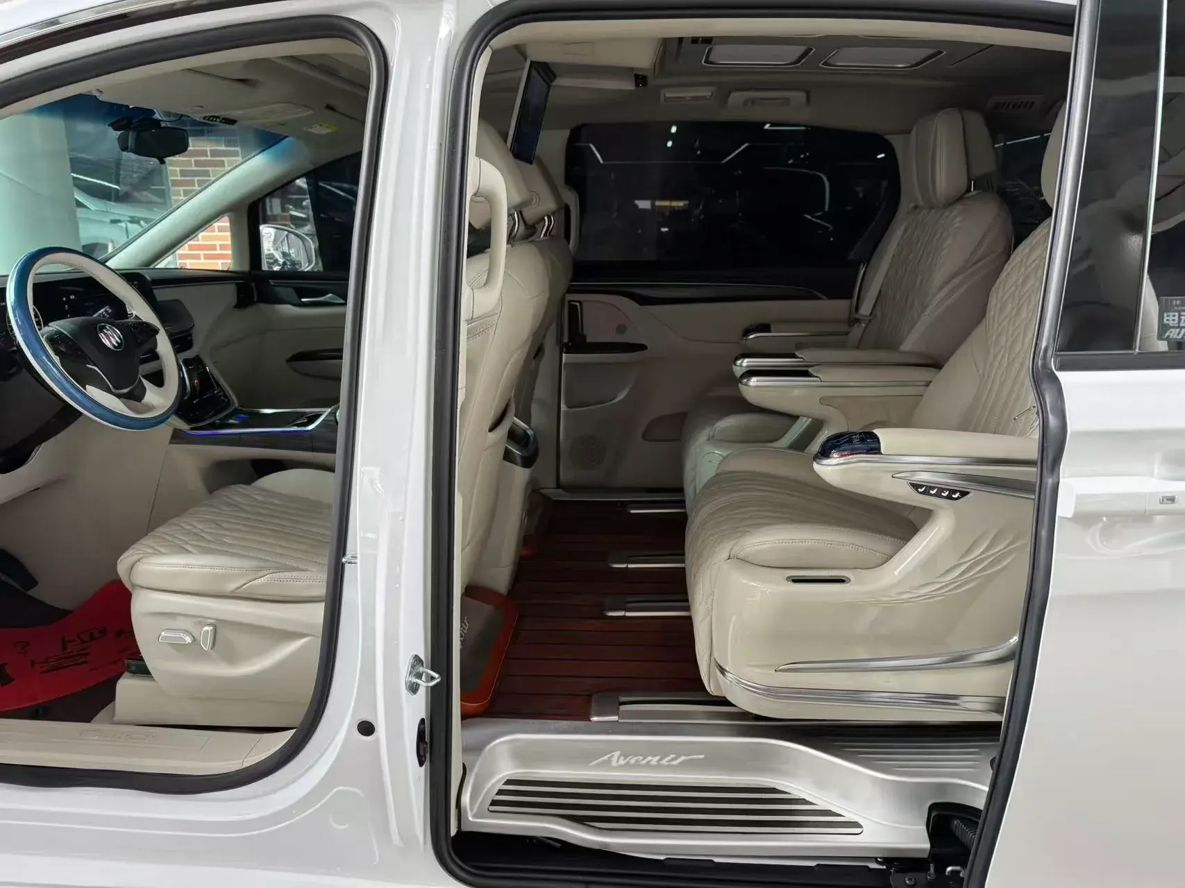 2022 BUICK GL8 thumbnail 4