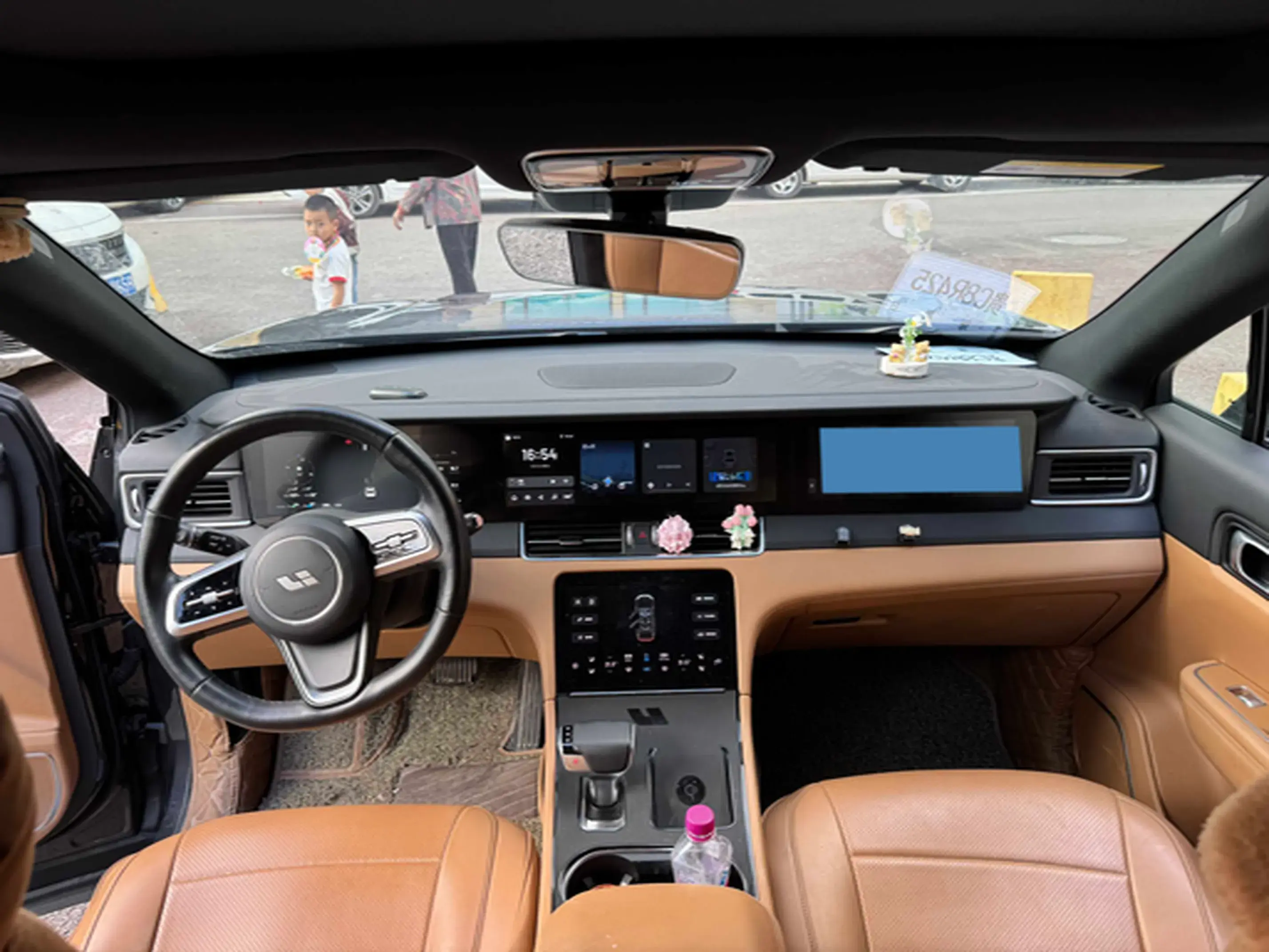 2021 LI ONE thumbnail 3