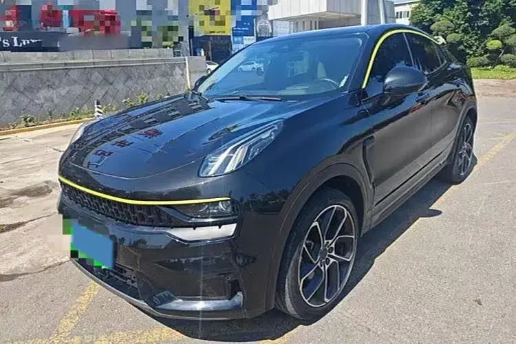 2020 LYNK&CO 05 view 1
