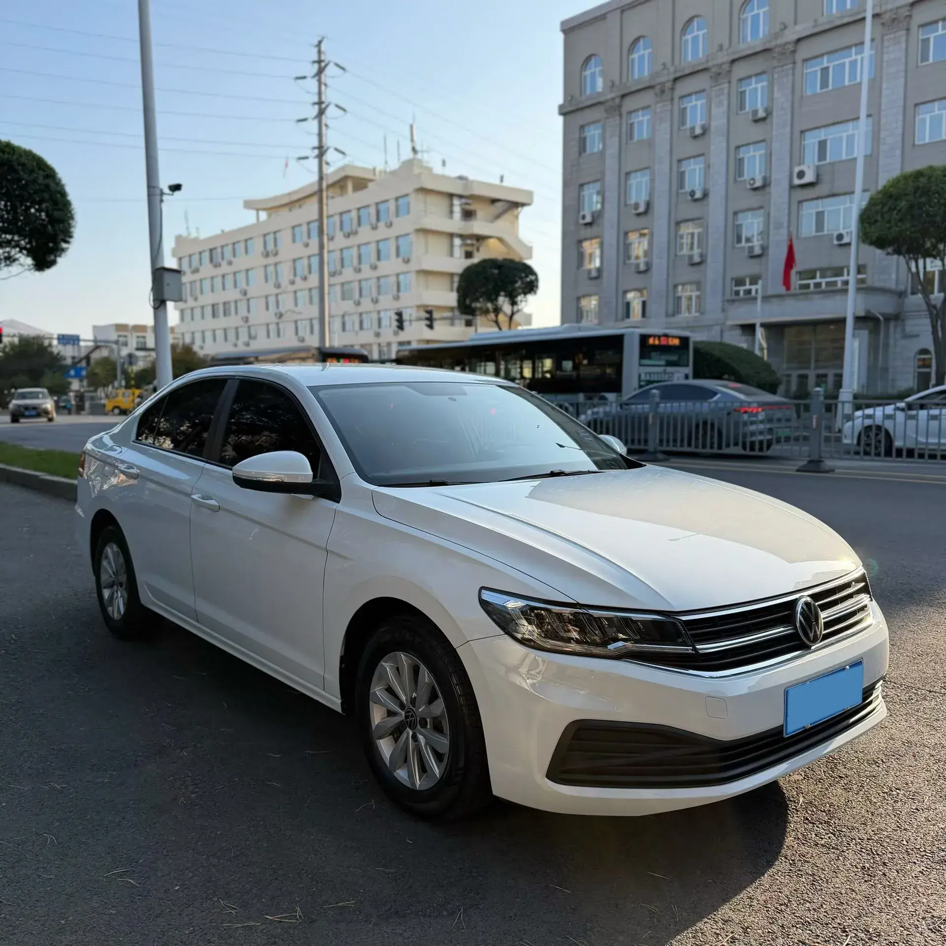 2021 VOLKSWAGEN BORA thumbnail 3