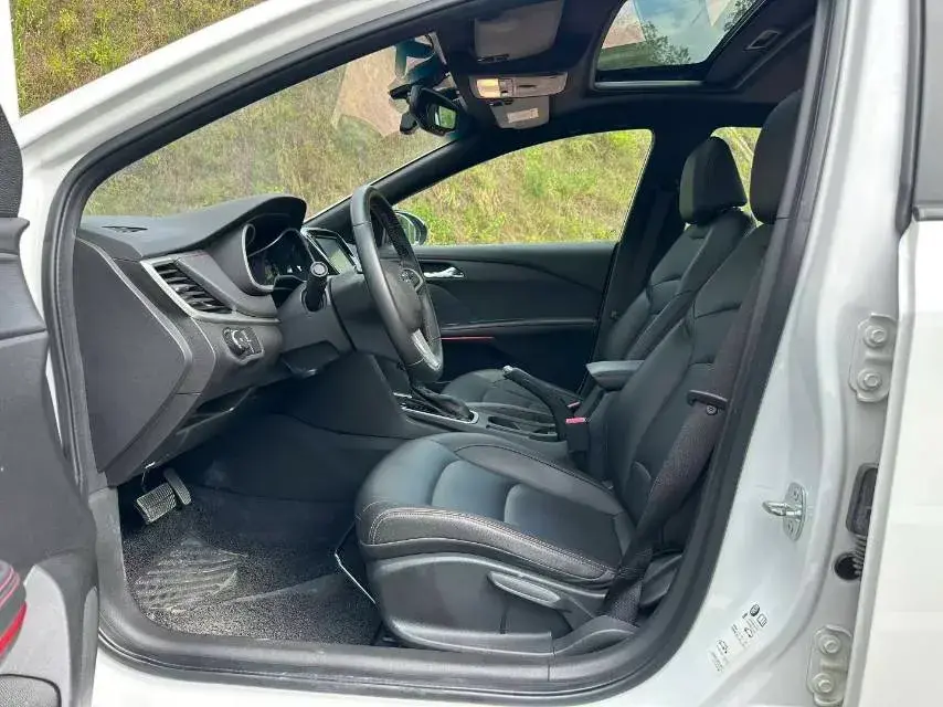 2019 CHEVROLET MONZA thumbnail 4