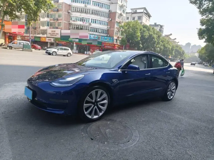 2019 TESLA MODEL view 1