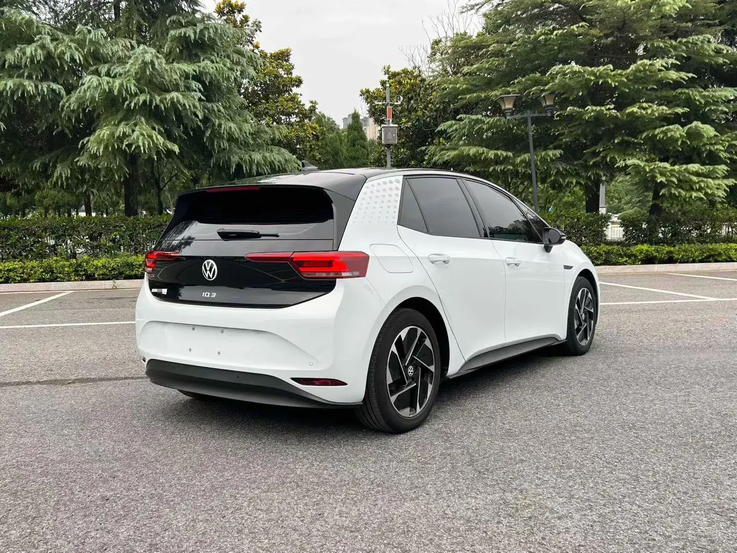 2022 VOLKSWAGEN ID.3 thumbnail 3