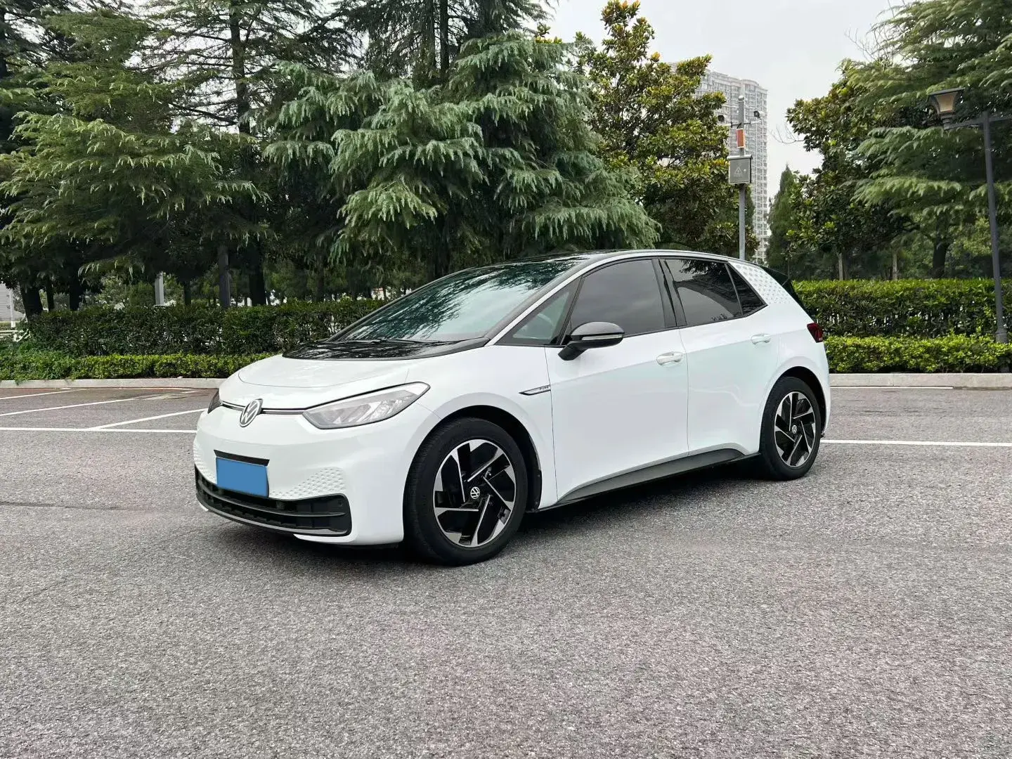 2022 VOLKSWAGEN ID.3 view 1