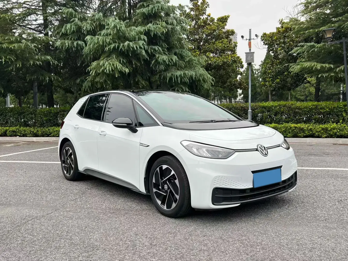 2022 VOLKSWAGEN ID.3 thumbnail 2