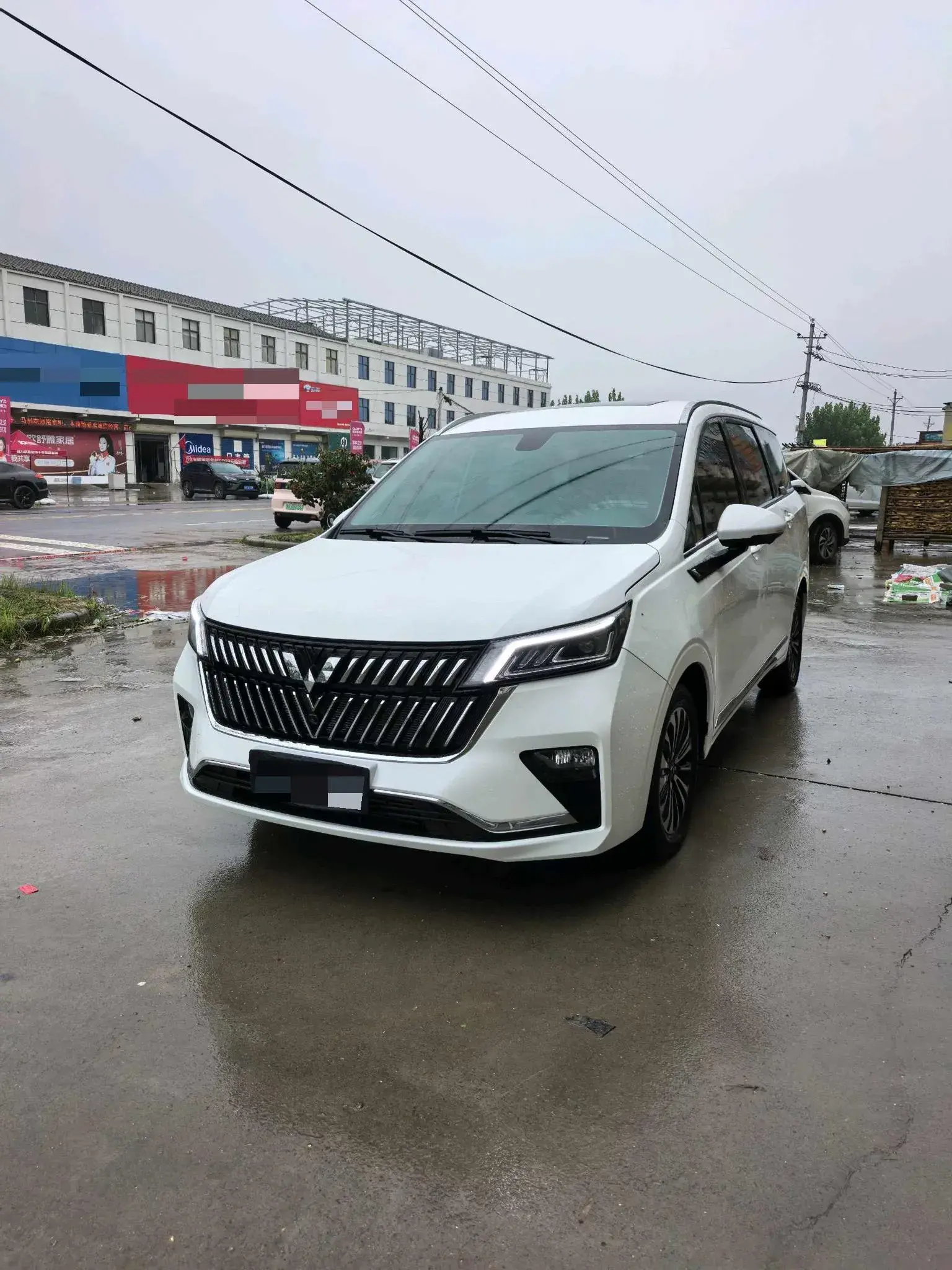 2022 WULING JIACHEN view 1