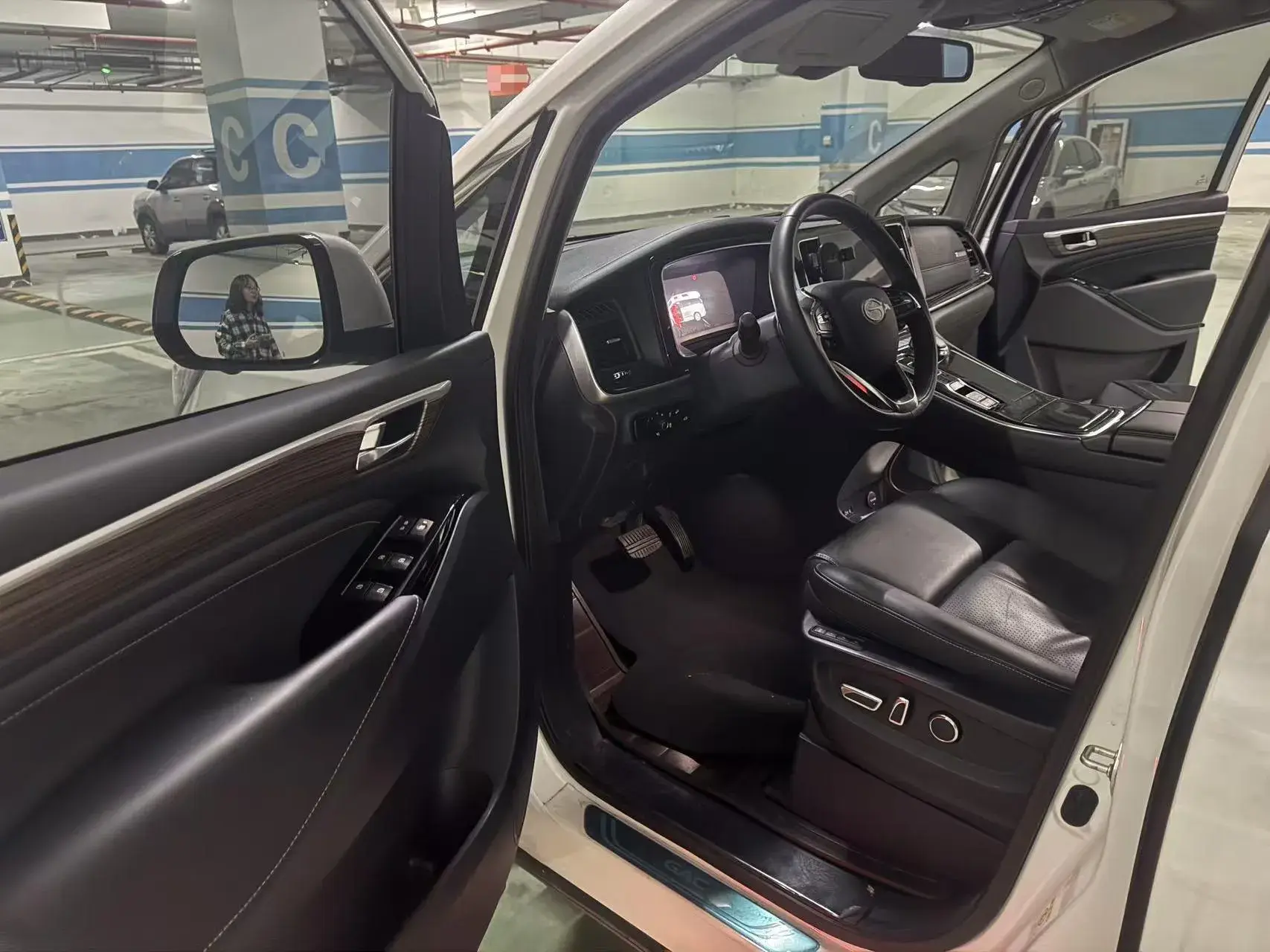 2021 GAC TRUMPCHI thumbnail 3