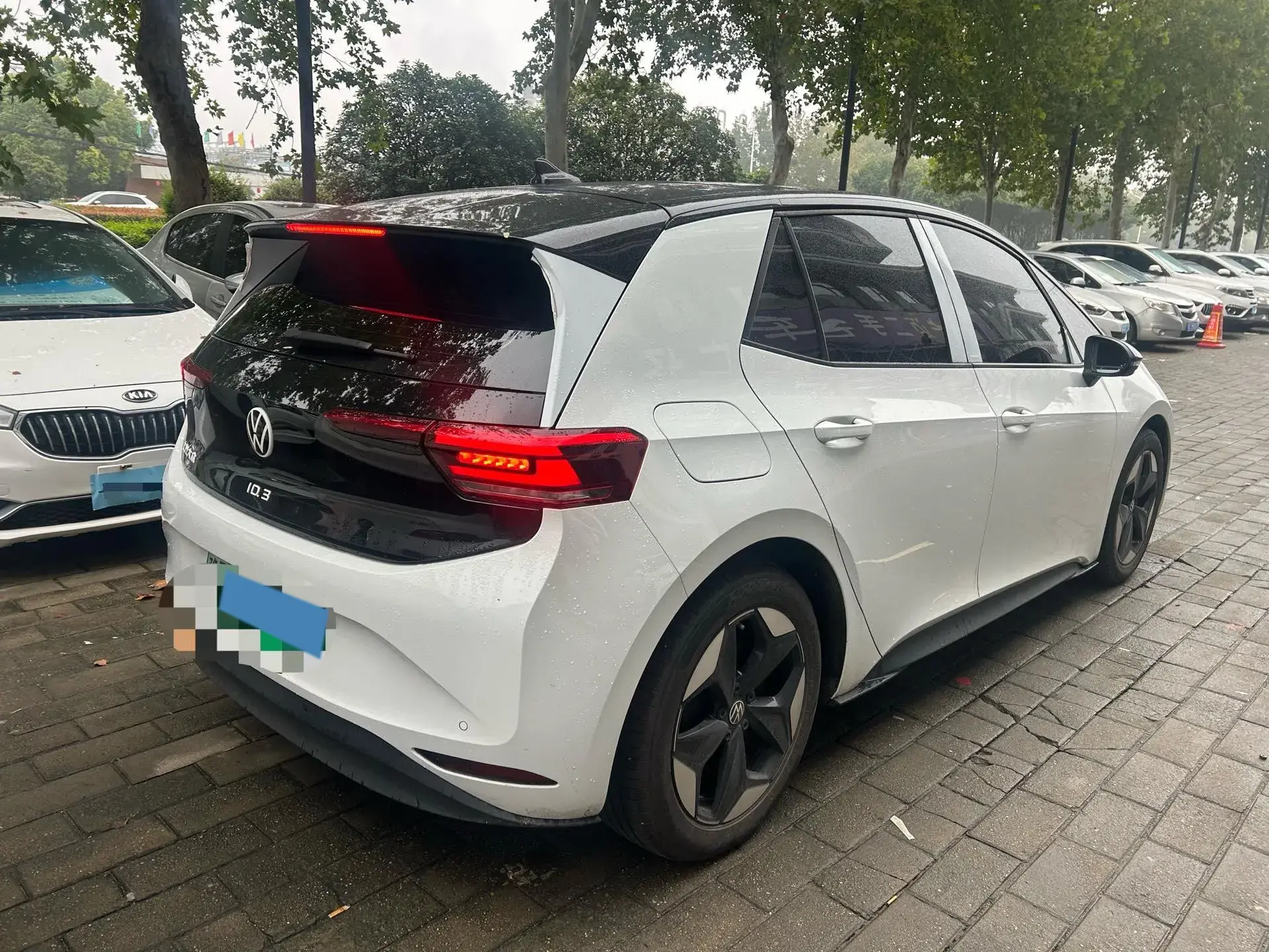 2025 VOLKSWAGEN ID.3 thumbnail 3