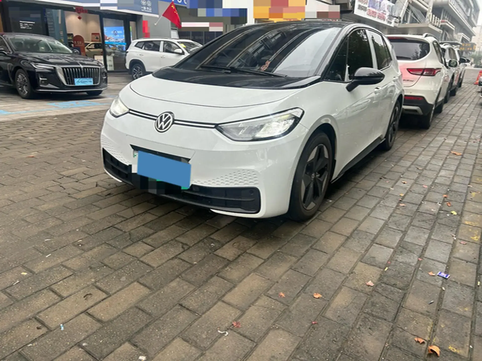 2025 VOLKSWAGEN ID.3 view 1