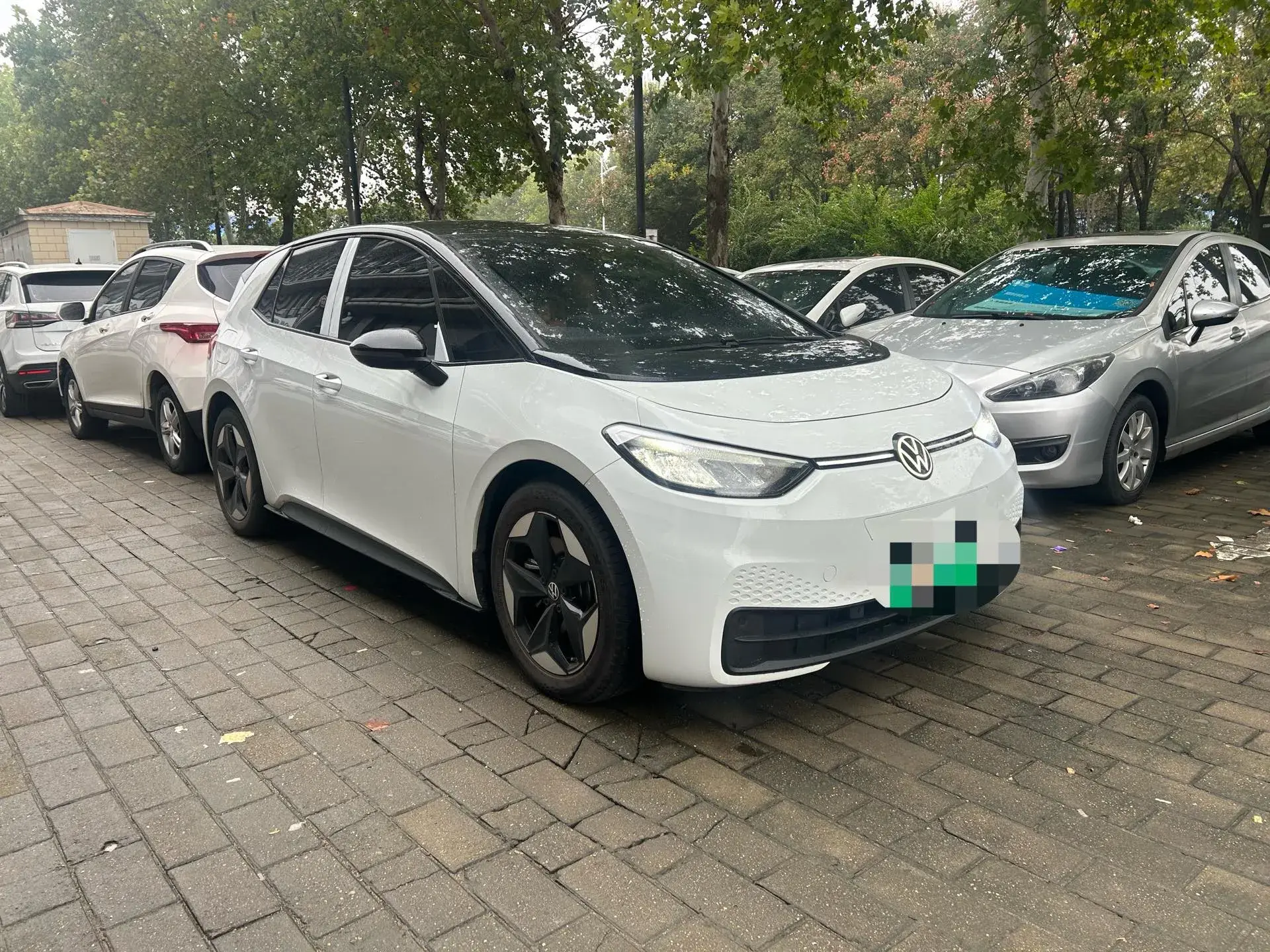 2025 VOLKSWAGEN ID.3 thumbnail 4